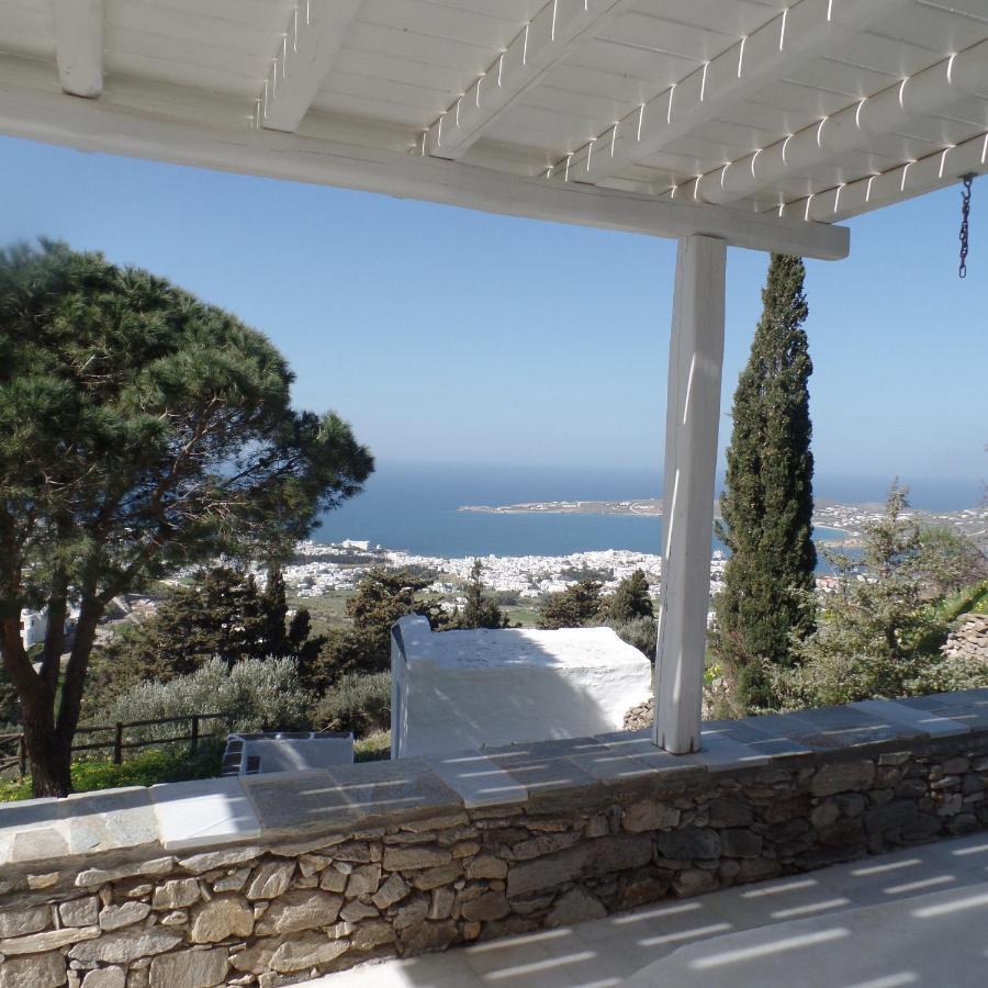 Paros Paro